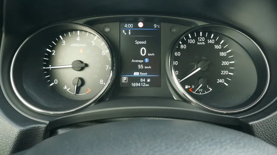 NISSAN X-Trail -
