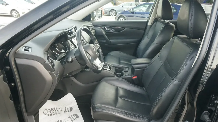 NISSAN X-Trail -