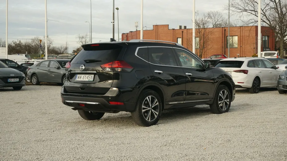NISSAN X-Trail -