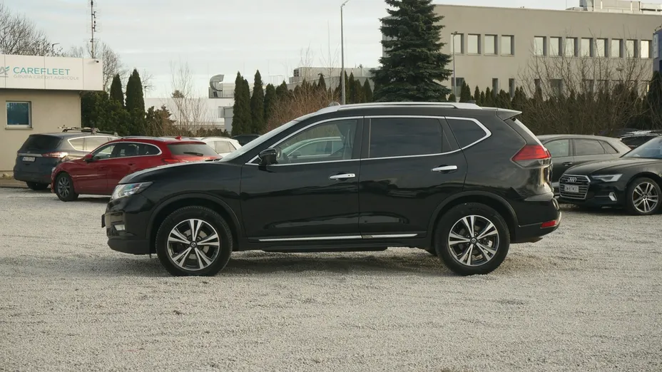 NISSAN X-Trail -