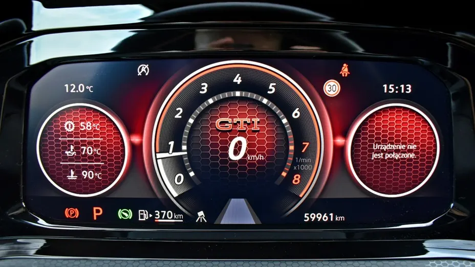 VOLKSWAGEN Golf -