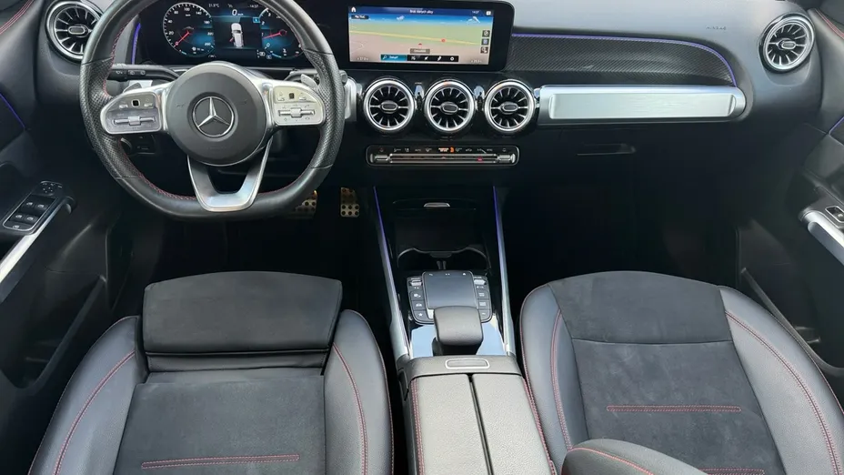 MERCEDES-BENZ GLB -