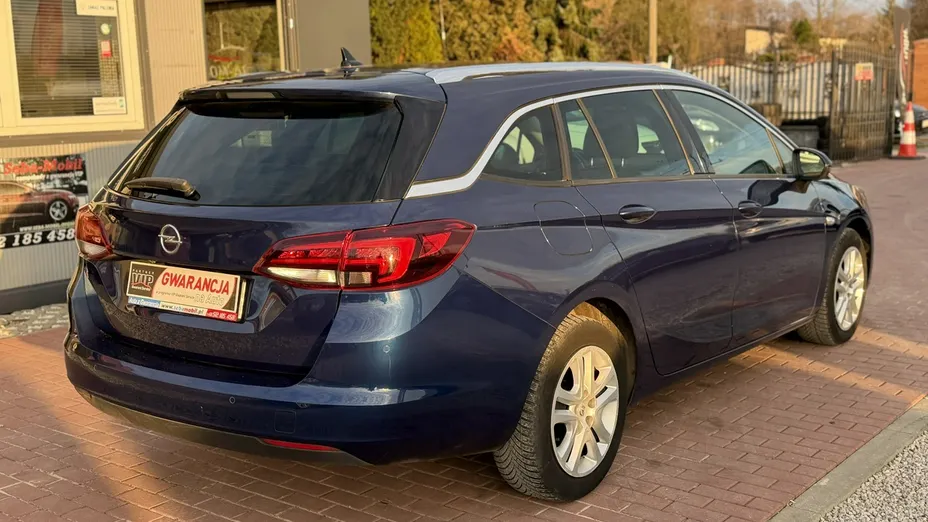 OPEL Astra -
