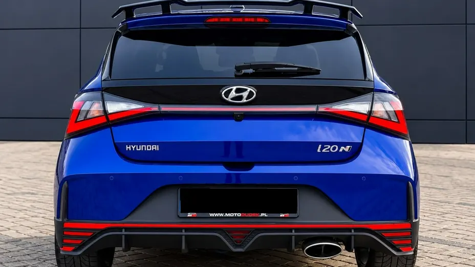 HYUNDAI i20 -