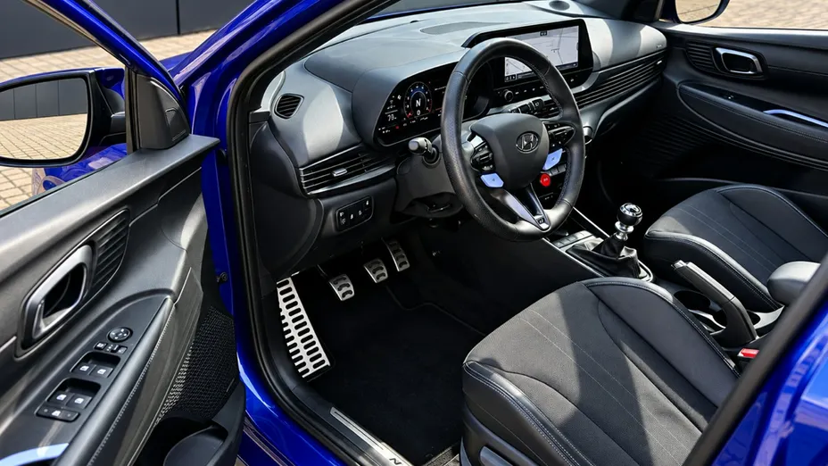 HYUNDAI i20 -