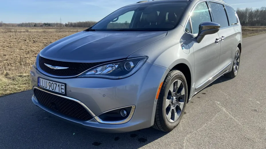CHRYSLER Pacifica -