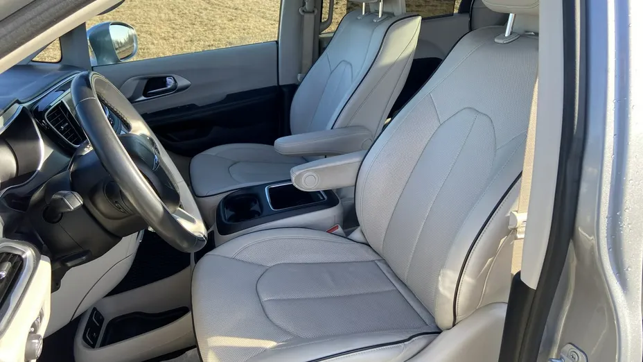 CHRYSLER Pacifica -