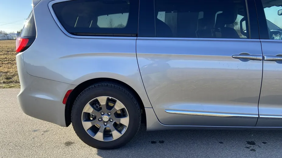 CHRYSLER Pacifica -