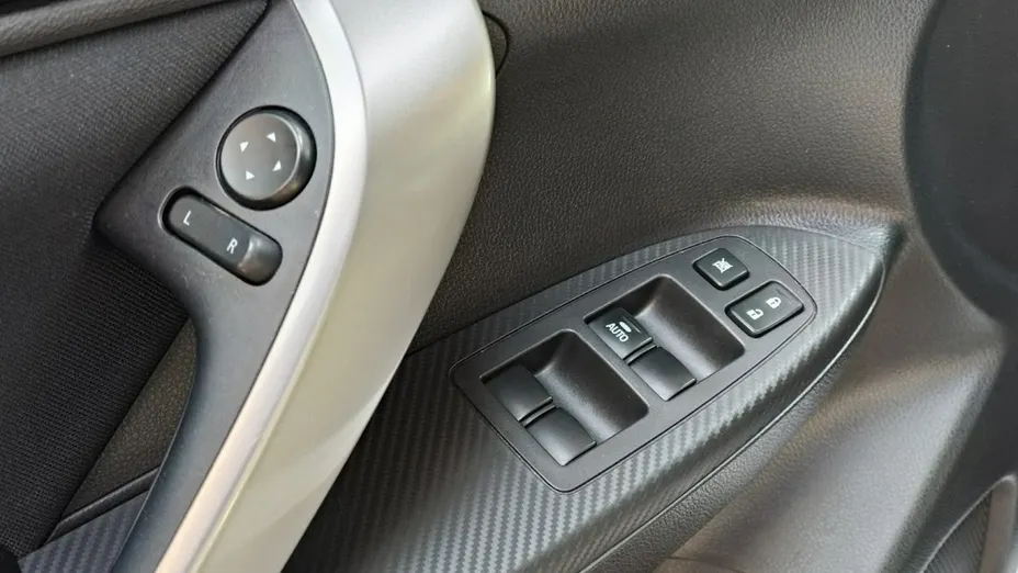 MITSUBISHI Eclipse Cross -