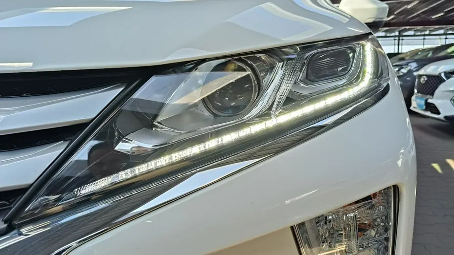 MITSUBISHI Eclipse Cross -