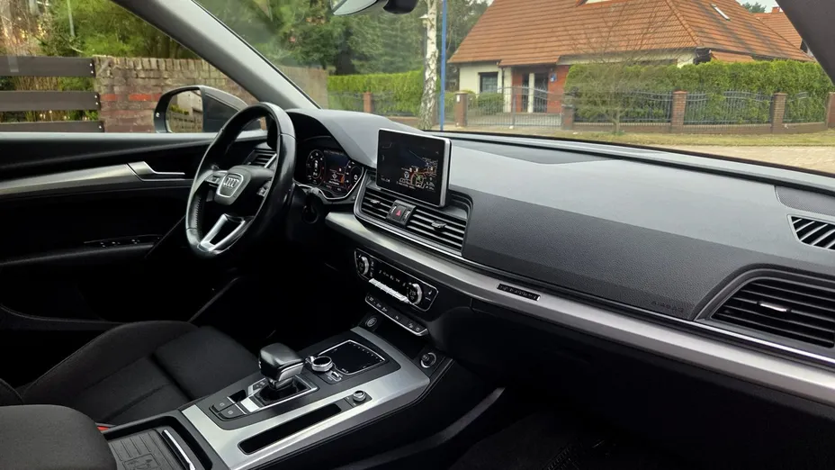 AUDI Q5 -