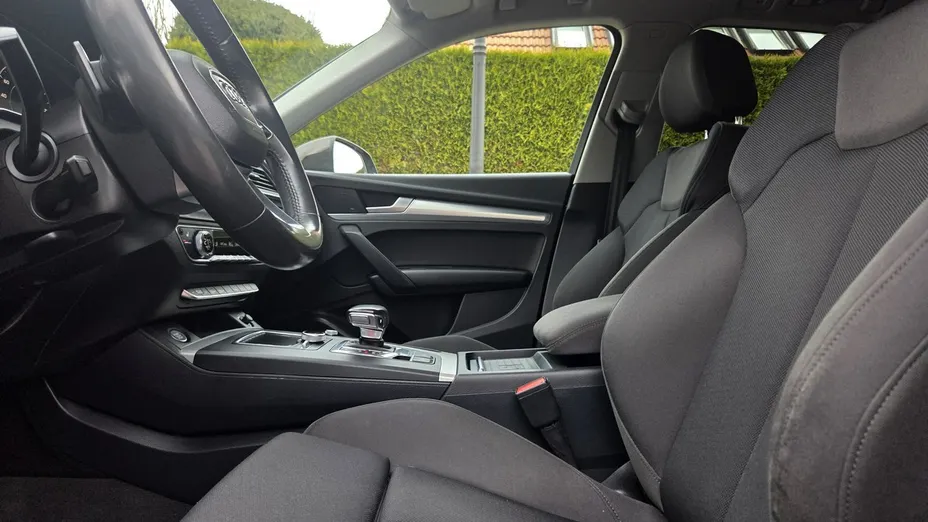 AUDI Q5 -