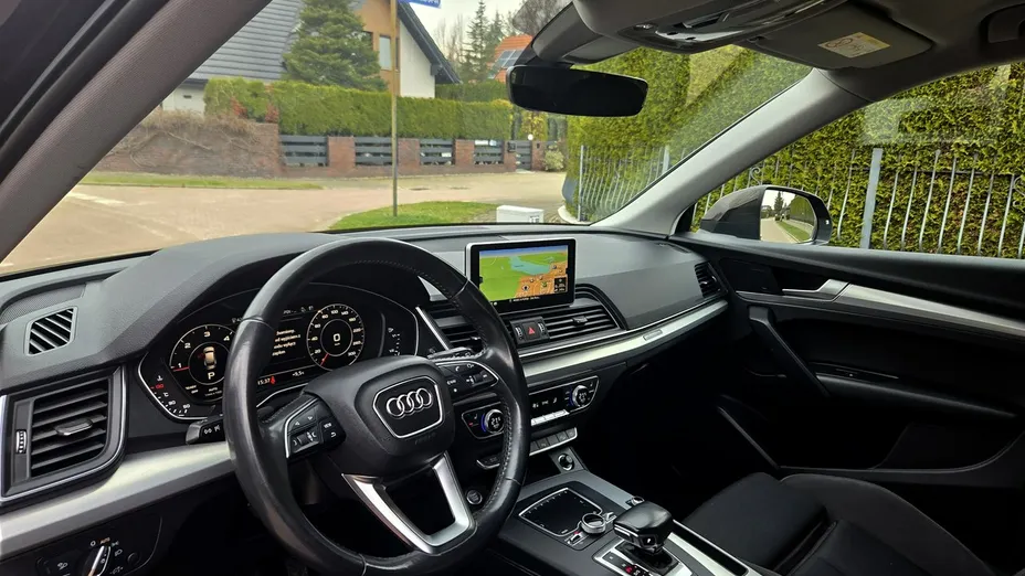 AUDI Q5 -