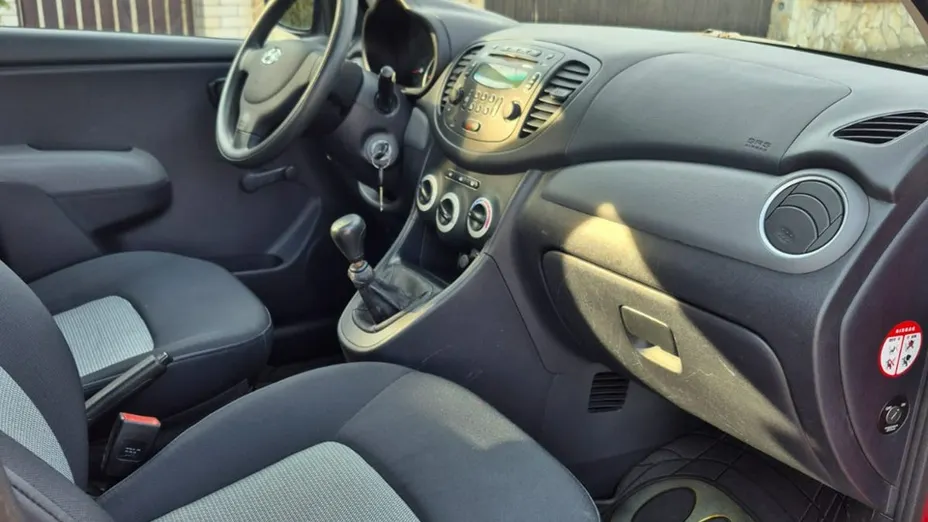 HYUNDAI i10 -