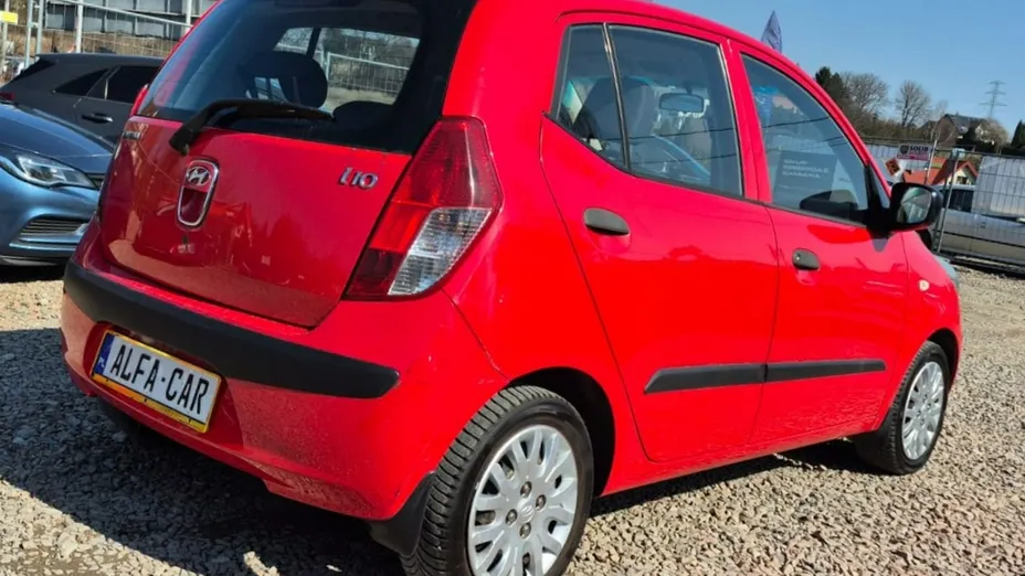 HYUNDAI i10 -