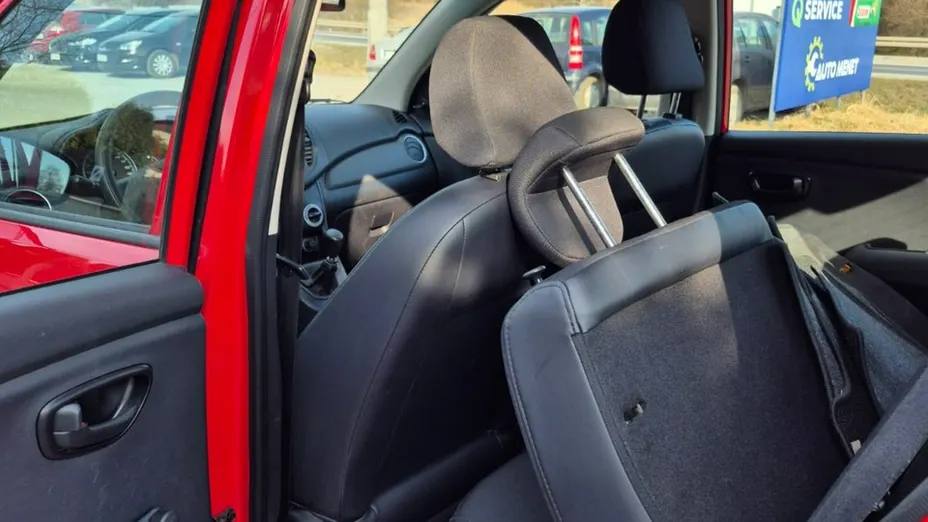 HYUNDAI i10 -