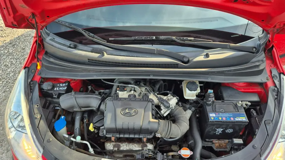 HYUNDAI i10 -