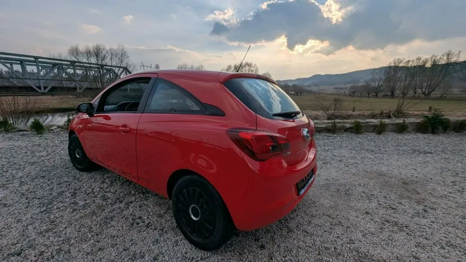OPEL Corsa -