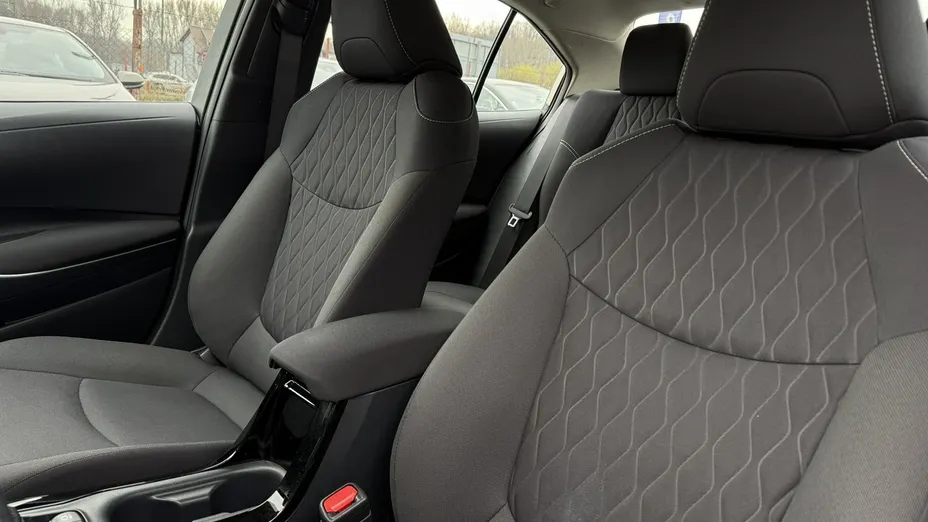 TOYOTA Corolla -