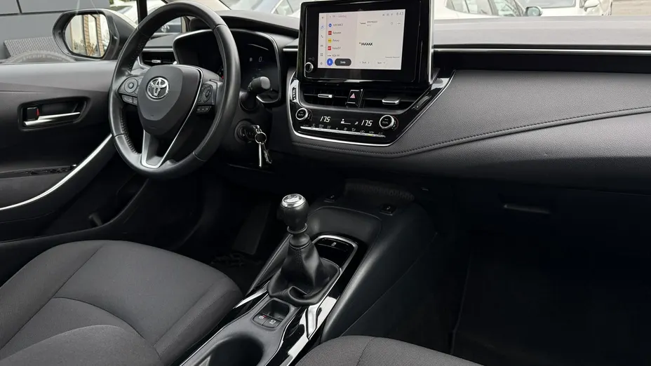 TOYOTA Corolla -