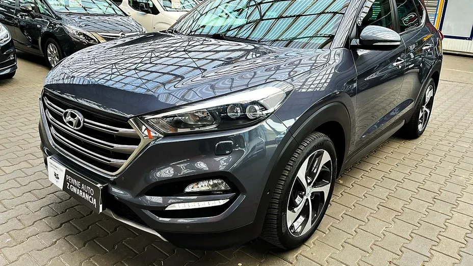 HYUNDAI Tucson -