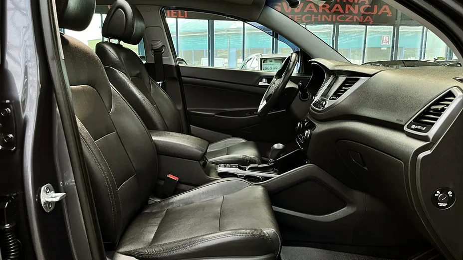 HYUNDAI Tucson -