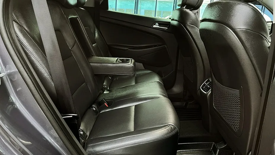 HYUNDAI Tucson -