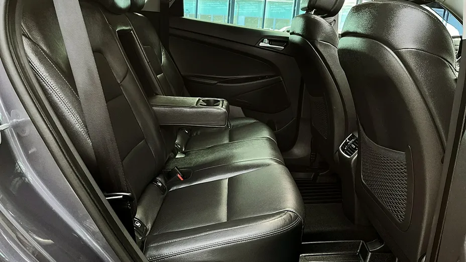 HYUNDAI Tucson -