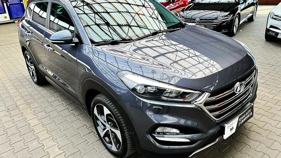 HYUNDAI Tucson -