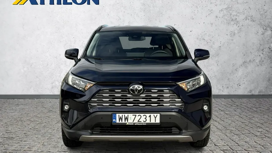 TOYOTA RAV4 -