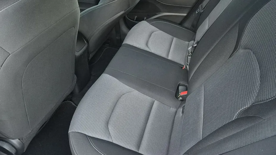 HYUNDAI i30 -