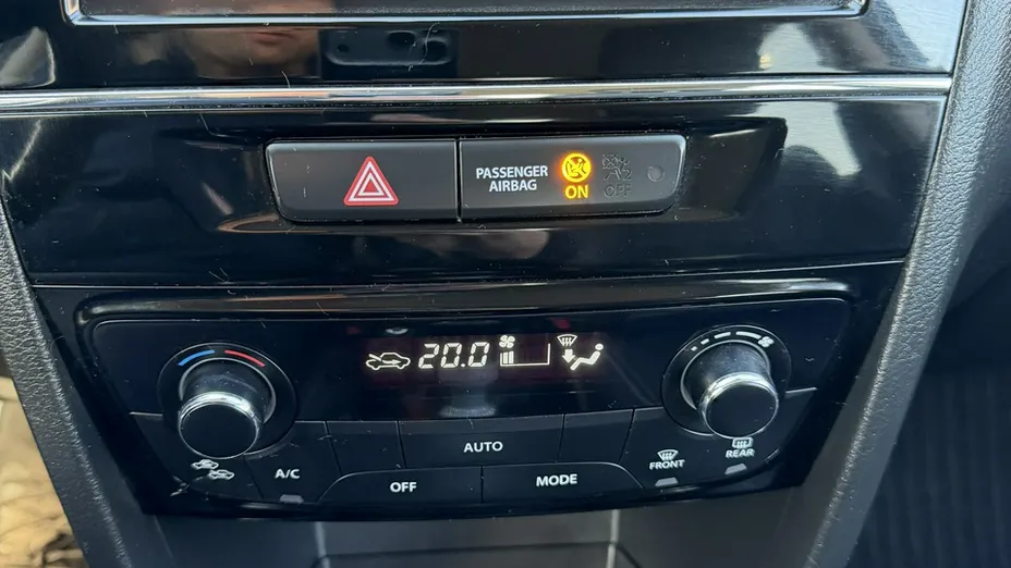 SUZUKI Vitara -