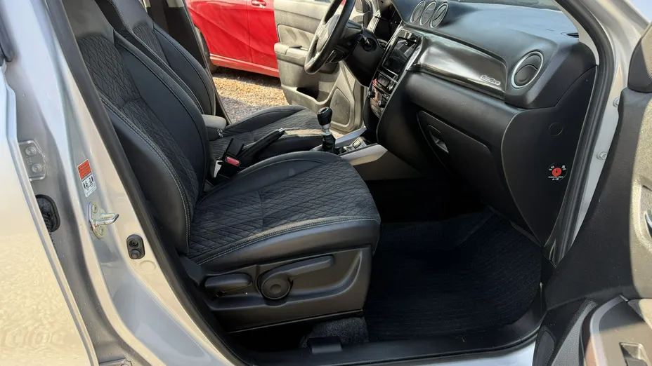 SUZUKI Vitara -
