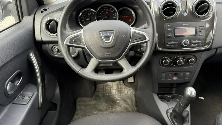 DACIA Sandero -