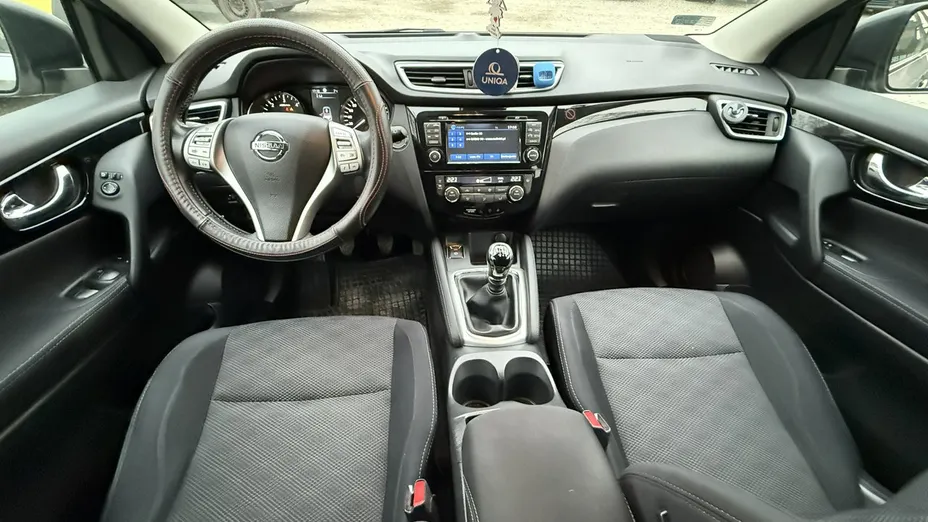 NISSAN Qashqai -