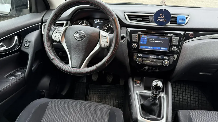 NISSAN Qashqai -