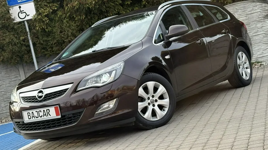 OPEL Astra -