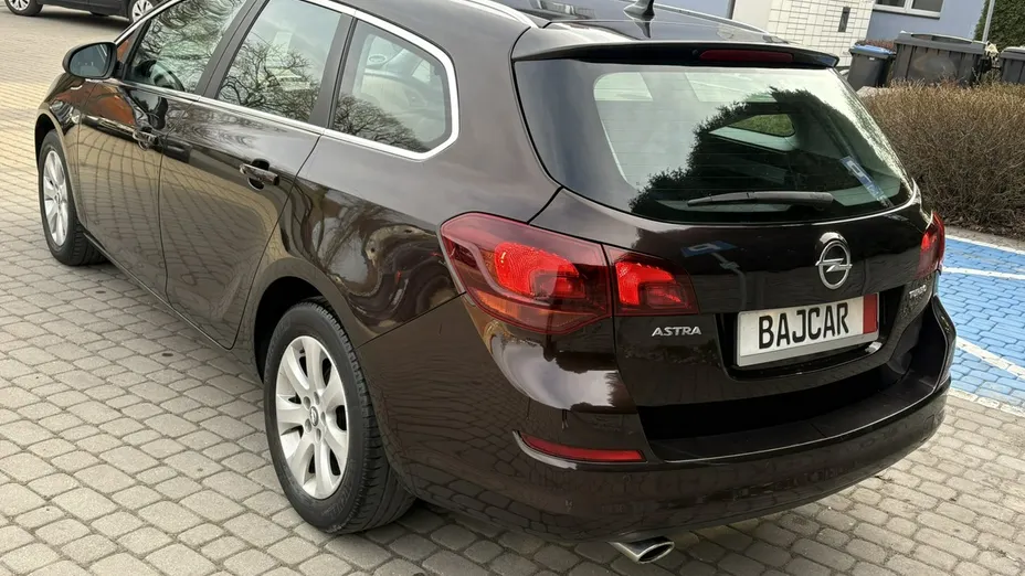 OPEL Astra -