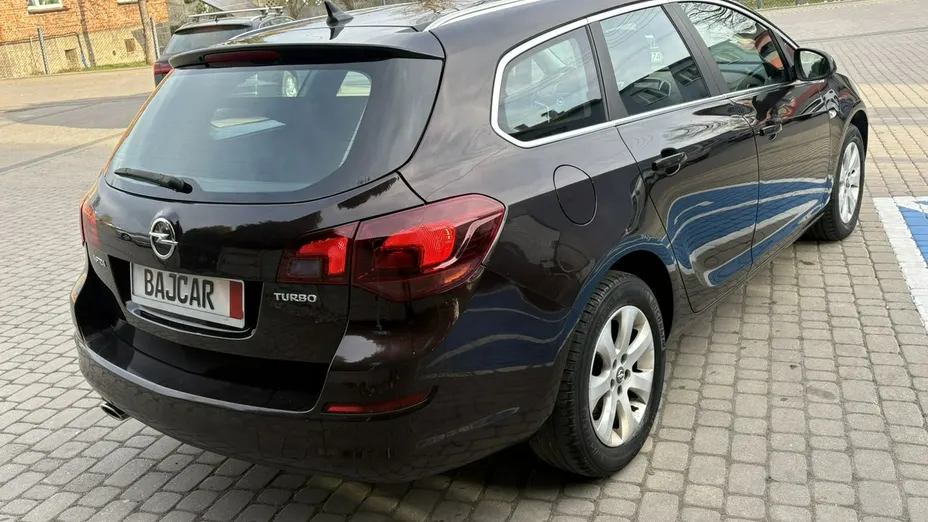 OPEL Astra -