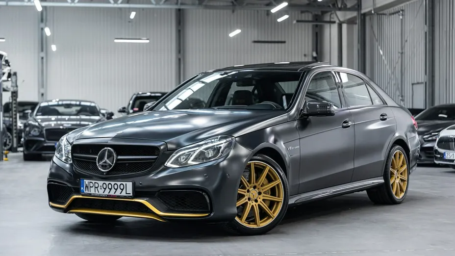 MERCEDES-BENZ E Klasa -