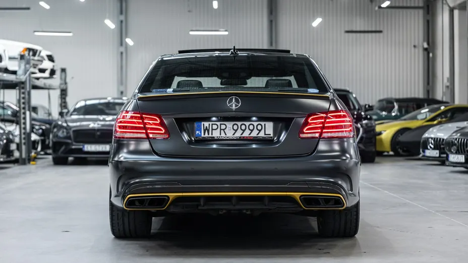 MERCEDES-BENZ E Klasa -
