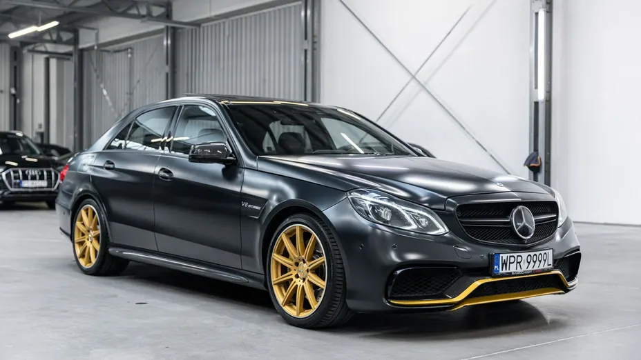 MERCEDES-BENZ E Klasa -