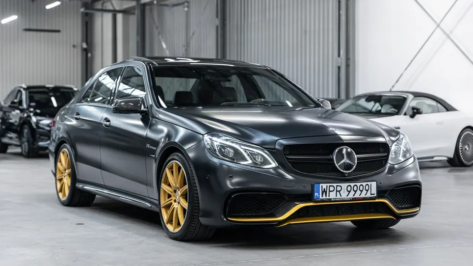 MERCEDES-BENZ E Klasa -
