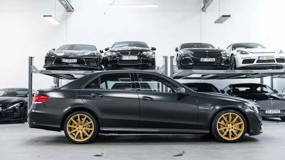 MERCEDES-BENZ E Klasa -