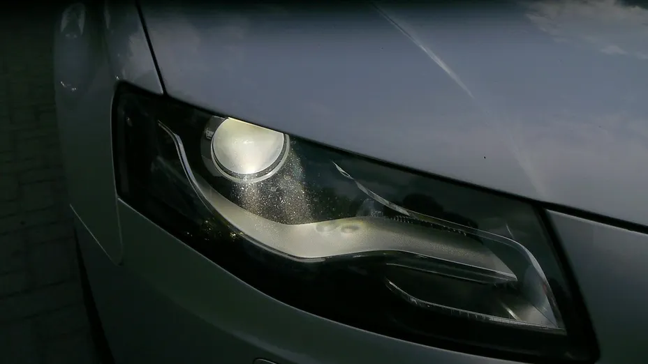 AUDI A4 -