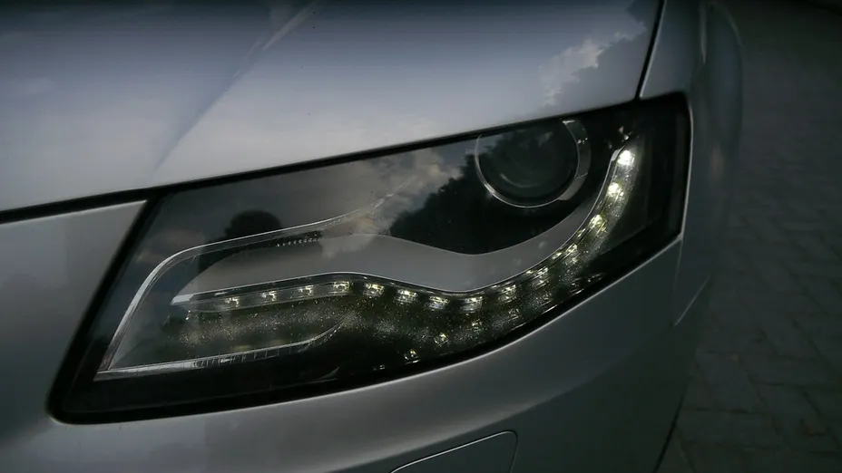 AUDI A4 -
