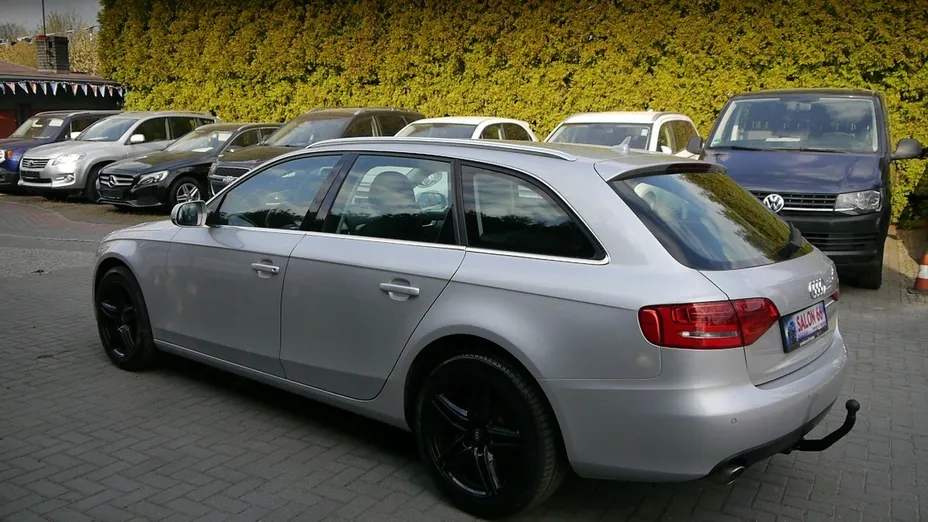 AUDI A4 -