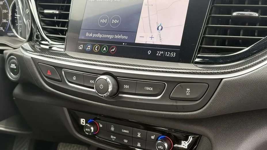 OPEL Insignia -