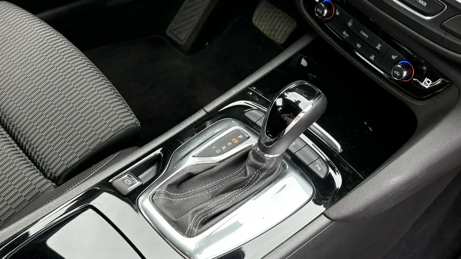 OPEL Insignia -