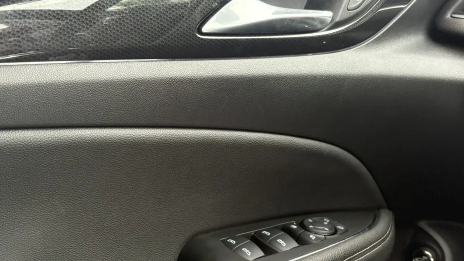 OPEL Insignia -